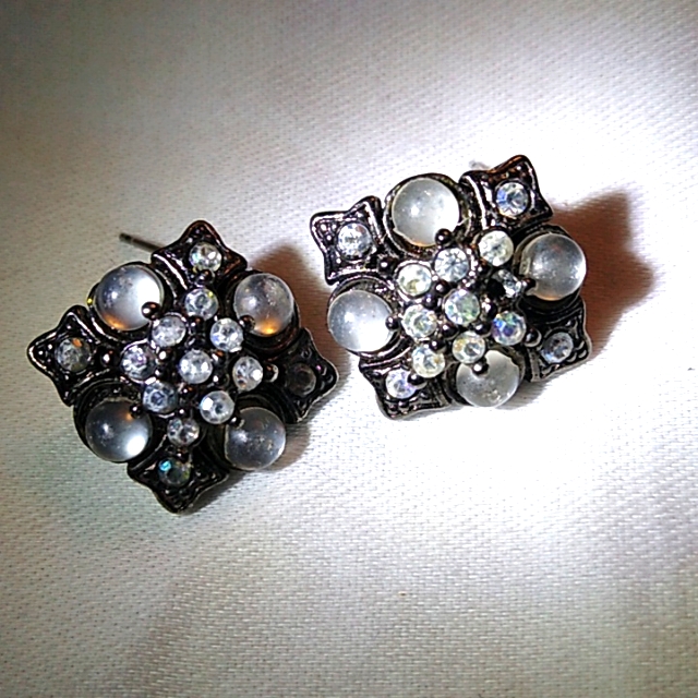 Glitzy Studs
